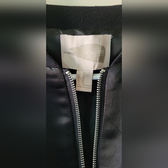 Forever 21 Bomber Jacket - Picture 6 of 9